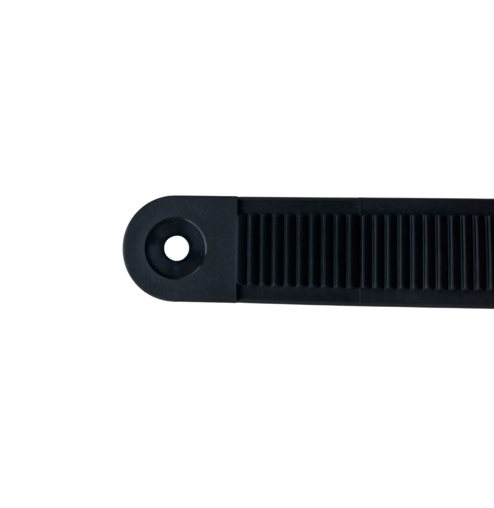 UM18-R close-up